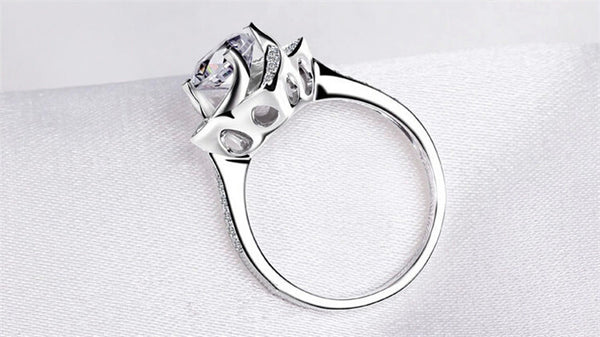 Trendy White Gold Plated Wedding Ring