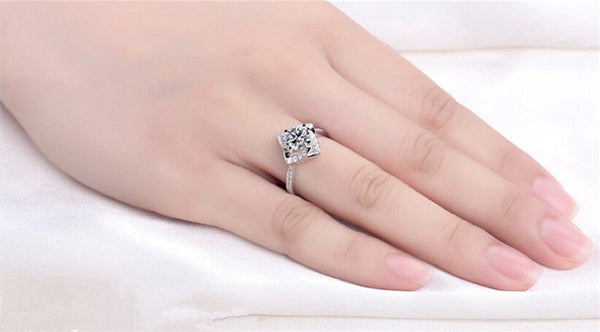 Trendy White Gold Plated Wedding Ring