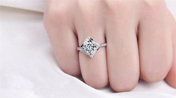 Trendy White Gold Plated Wedding Ring